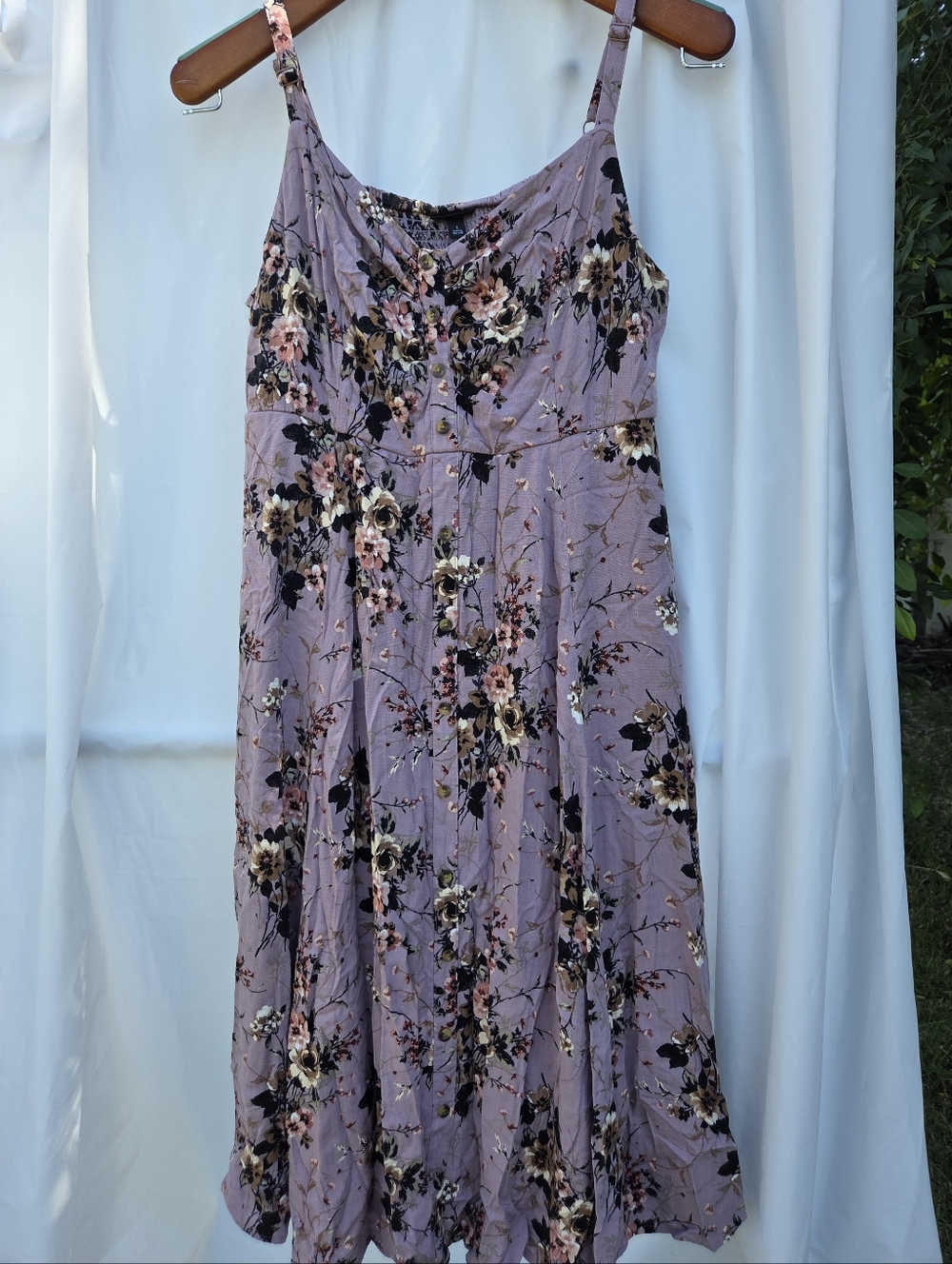 Floral Lavender Spaghetti-Strap Midi Dress